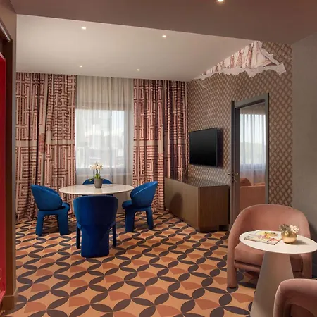 Hotel Nhow Vittorio Veneto 4*