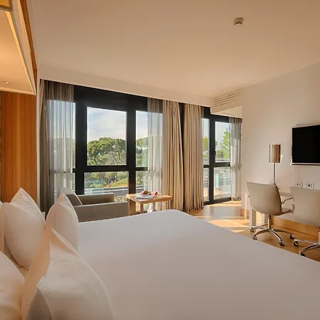 Hotel Nhow 4*