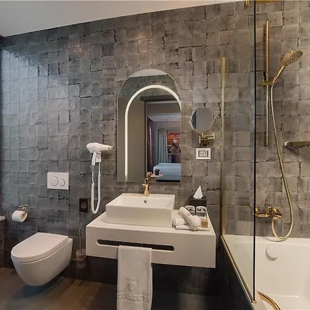 Hotel Nhow 4*